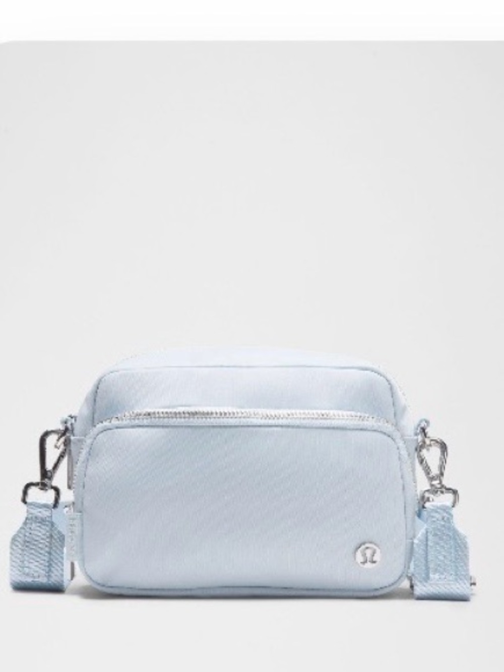 lululemon everywhere crossbody bag 2L - color no longer available!